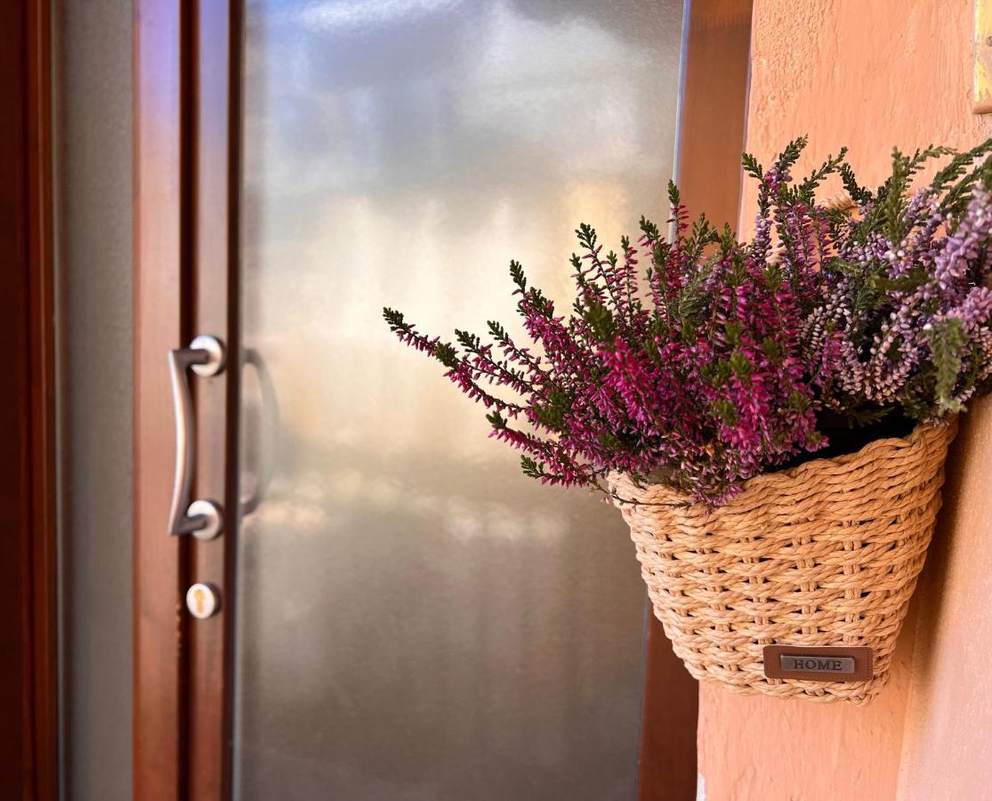 Appartamento In Centro Storico "La Casa Di Cri" Asti Exterior foto